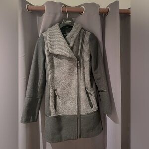 Guess Original coat, size XS
